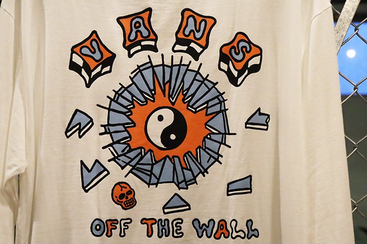 VANS longsleeve Tshirt (yinyang) / white