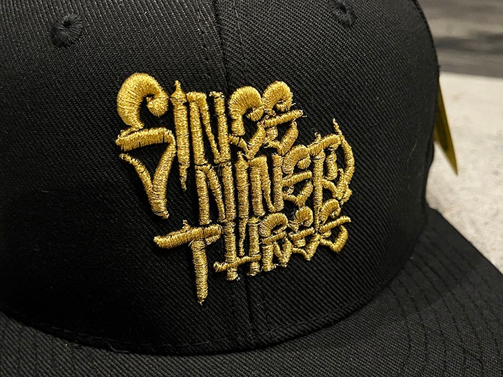 NICETY "SINCE NINETY THREE" snapback cap / black& gold
