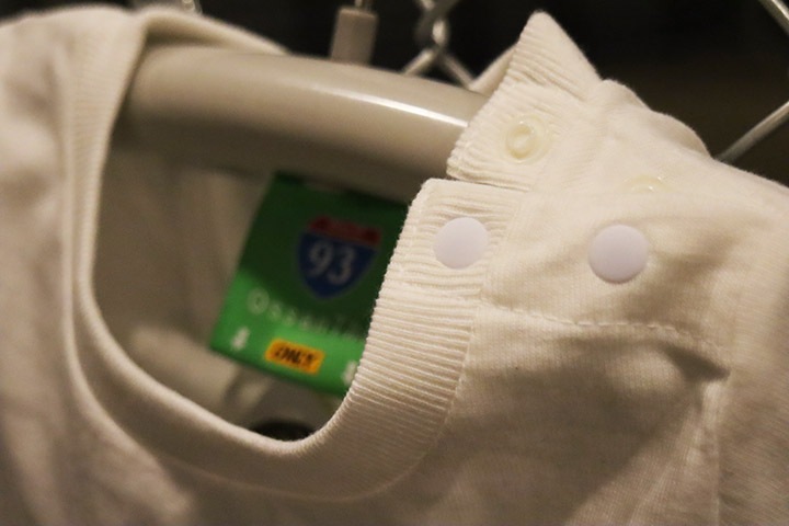 OSSANTHEHOOD infant tee & romper (laugh) / white