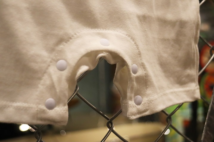 OSSANTHEHOOD infant tee & romper (laugh) / white