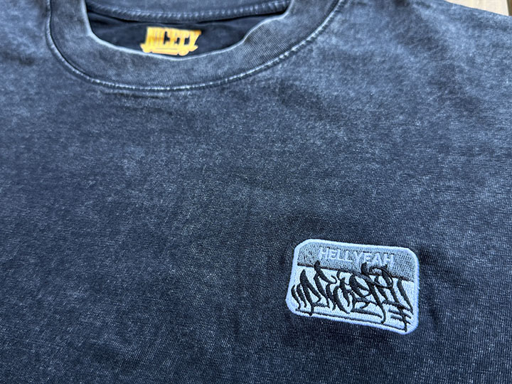 NICETY dye washed Tshirt (hellyeah) / washed black