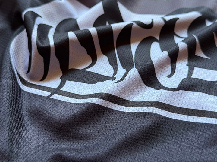 NICETY ��Φξ�� dry fit Tshirt (hellyeah) / black all over