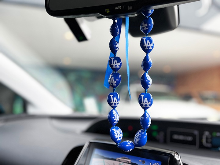 LA DODGERS kukui lei