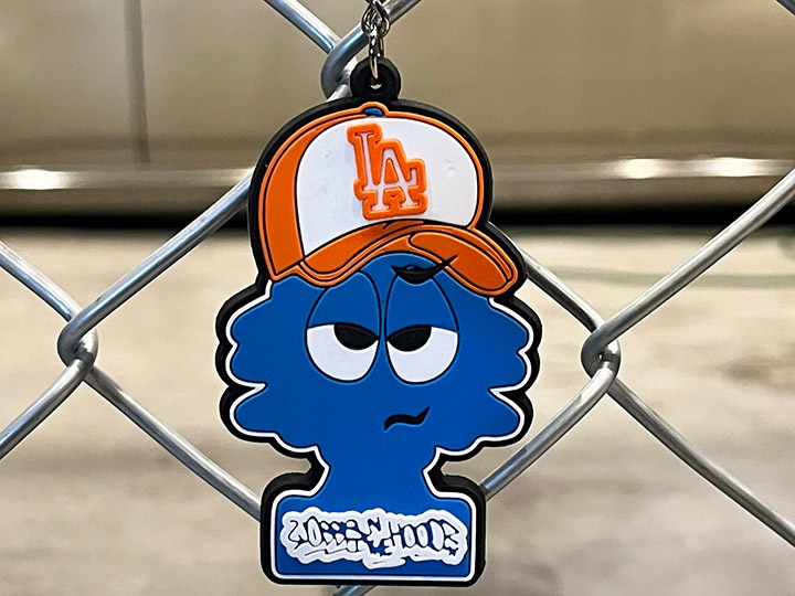 OSSANTHEHOOD pvc keychain (imbig) / blue