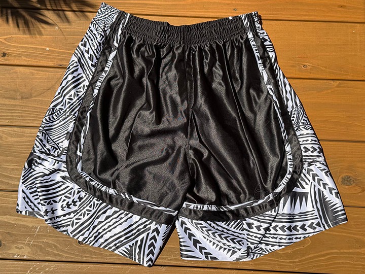 Hawaiian tribal basket shorts / black x white