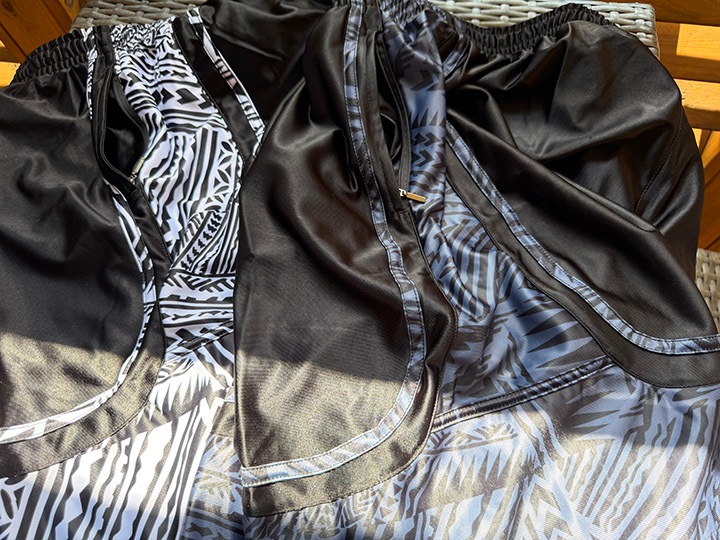 Hawaiian tribal basket shorts / black x white