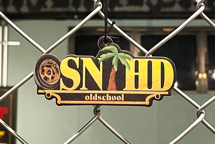 OSSANTHEHOOD air freshener (plaque) / honey peach