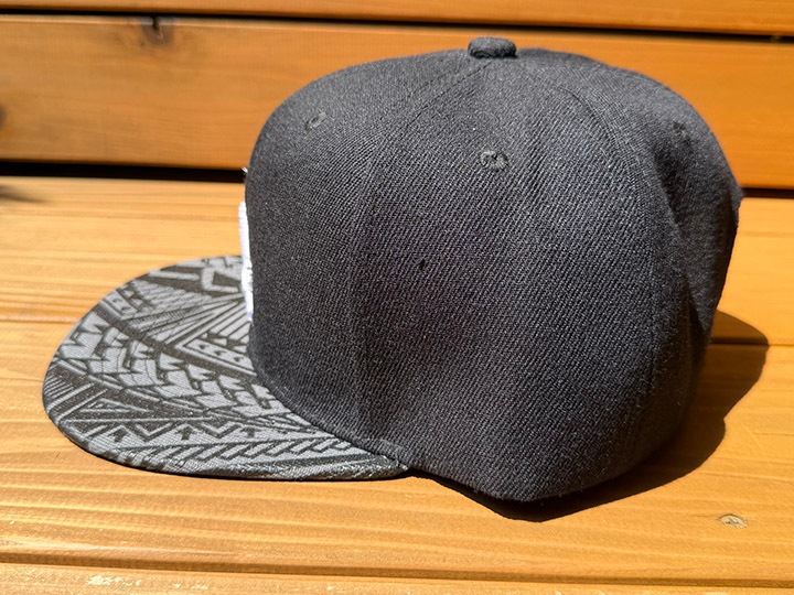 hi LA snapback cap / black x tribal