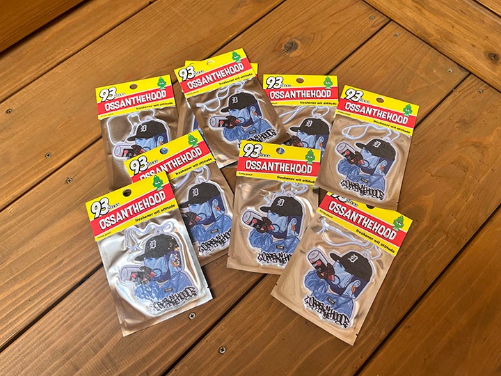 OSSANTHEHOOD air freshener & sticker set (�������Υ��塼��)