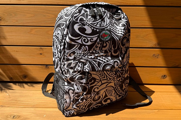 Hawaiian tribal backpack / midium
