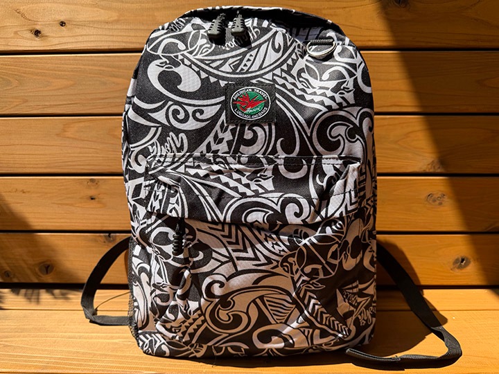 Hawaiian tribal backpack / midium