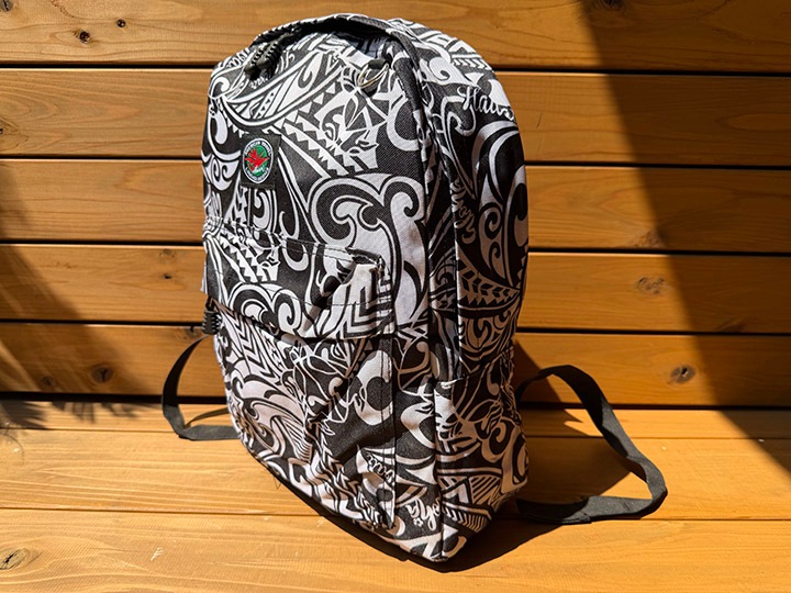 Hawaiian tribal backpack / midium