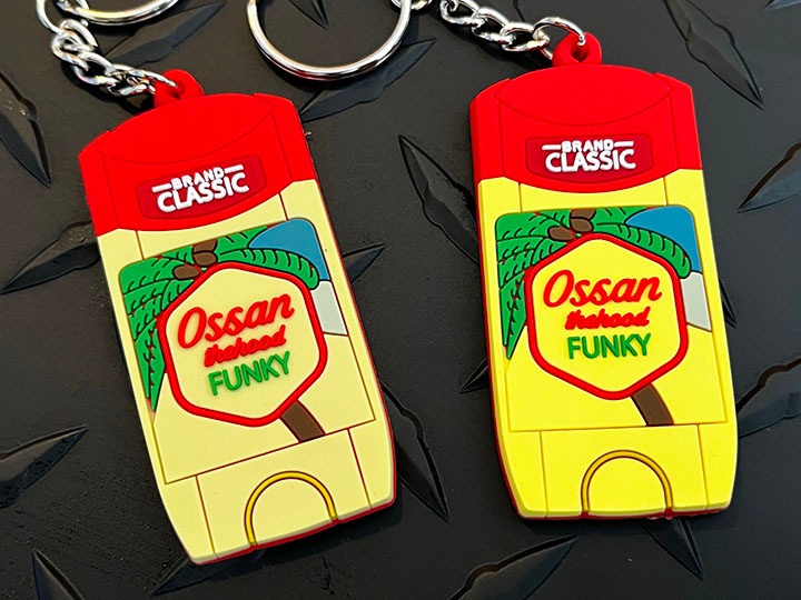 OSSANTHEHOOD keychain (funky)