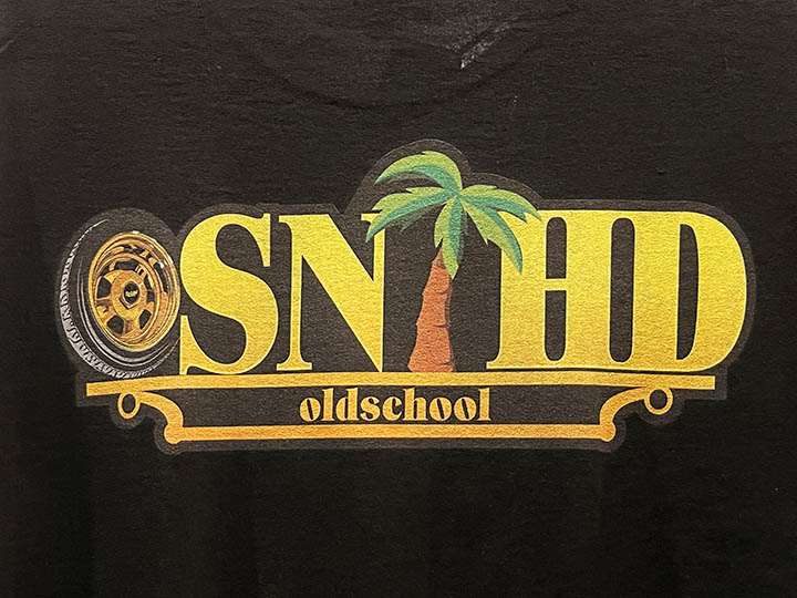 OSSANTHEHOOD Tshirt (plaque) / black