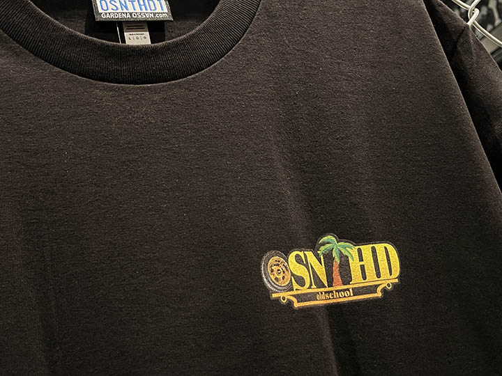 OSSANTHEHOOD Tshirt (plaque) / black