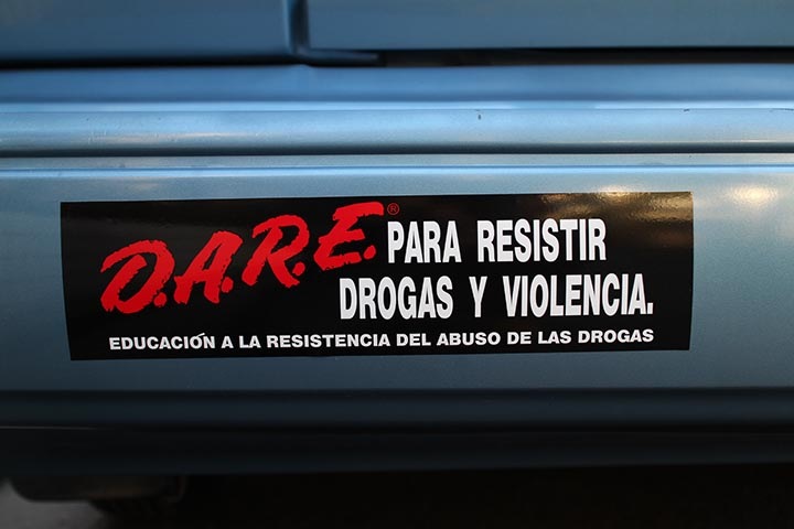 D.A.R.E bumper sticker "spanish"
