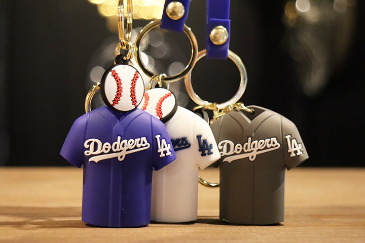 LA DODGERS rubber keychain / white