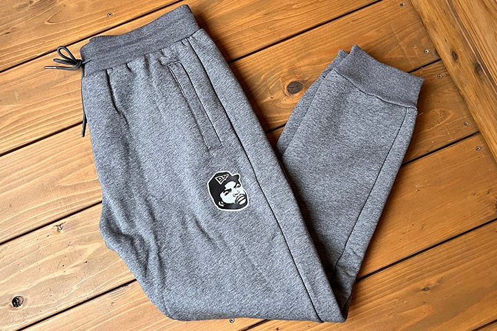 OSSANTHEHOOD blanket jogger pants (og face) dark gray