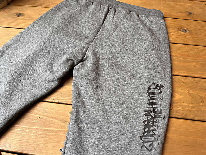 OSSANTHEHOOD blanket jogger pants (og face) dark gray