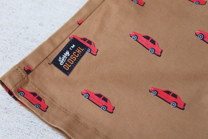 OSSANTHEHOOD cotton twill short pants  (red car) / khaki