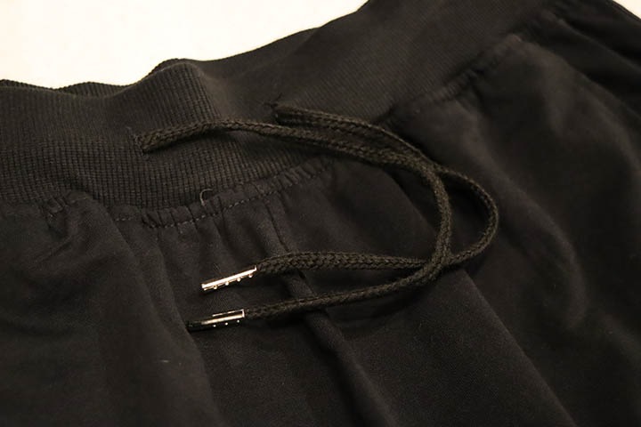 OSSANTHEHOOD cotton shorts (90s) / black