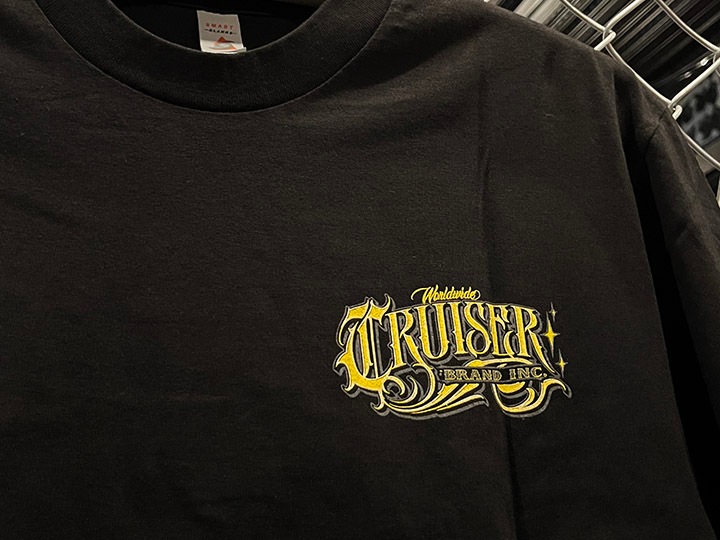 Cruiser brand Tshirt (pin) / black
