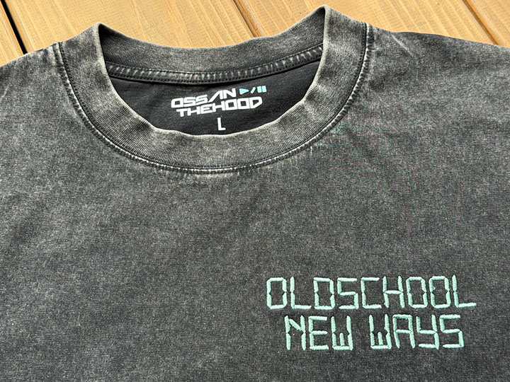 OSSANTHEHOOD dye washed Tshirt (six buttons) / washed black