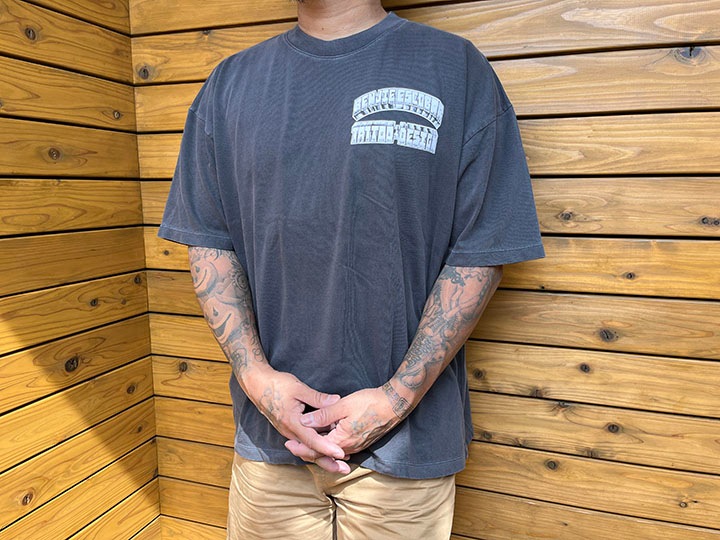 BENJIE ESCOBAR Tshirt (tattoo) / dark charcol