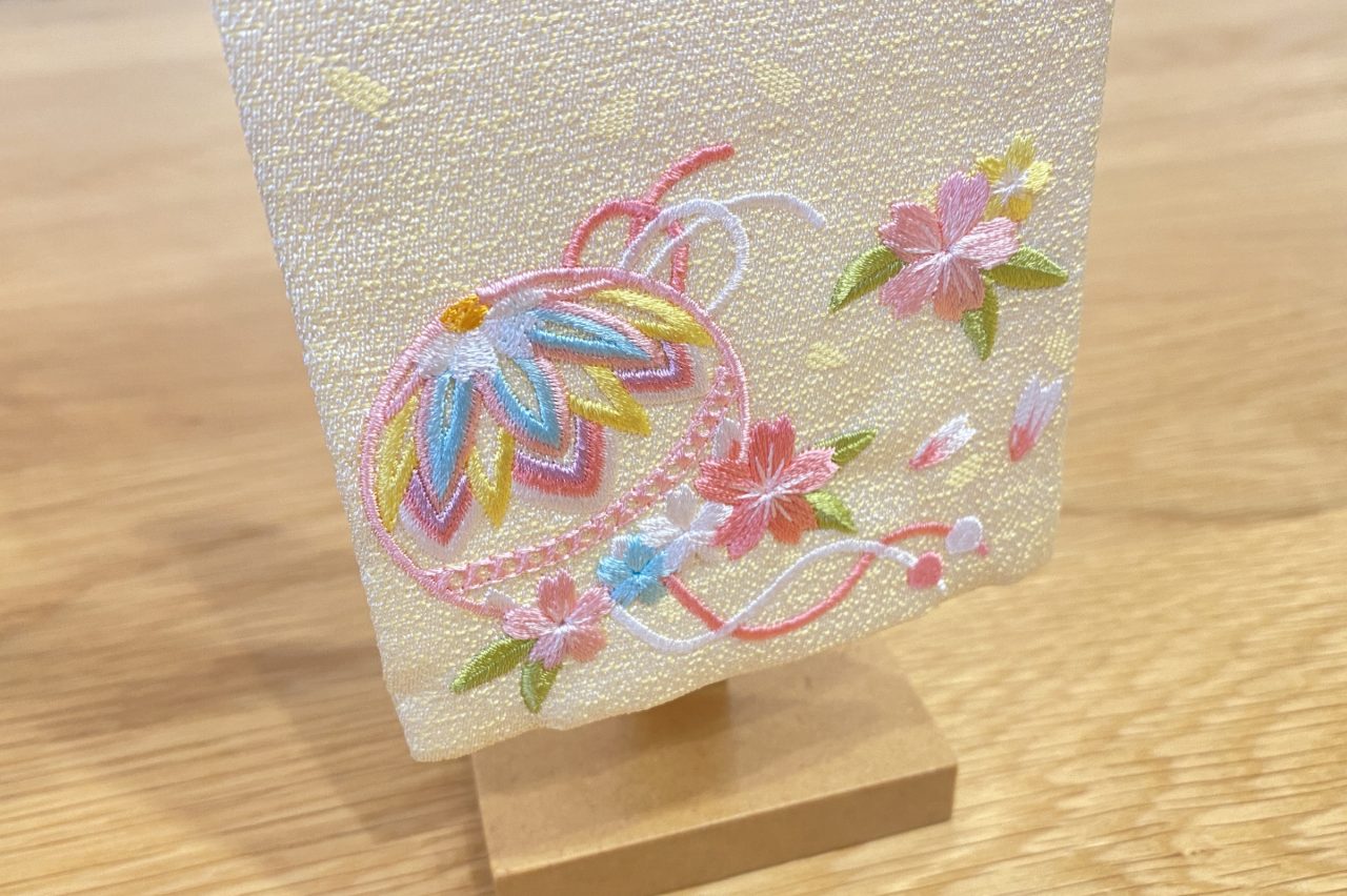 専用　木目込み　手鞠　鞠　和玉名前入り　刺繍　命名　お雛様　七五三　縮緬 専用 オーダー 木目込み 手鞠 鞠 和玉名前入り 刺繍 命名 お雛様