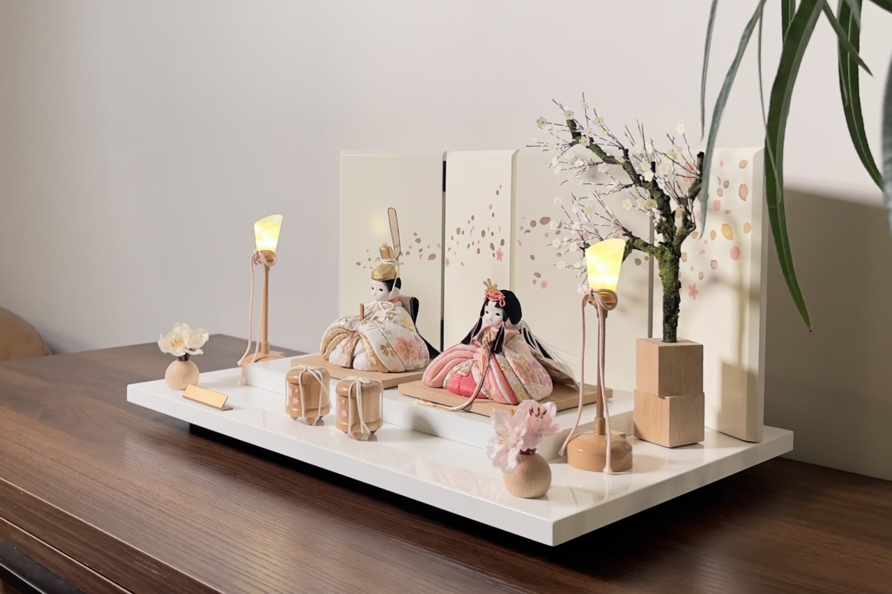 rico美優（みゆ）木目込み親王飾り雛人形 高岡塗台 ミルキー桜