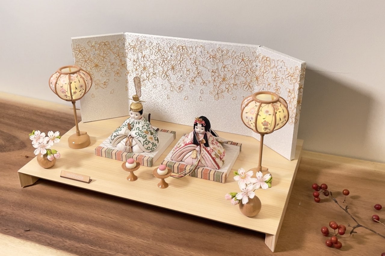 F2 美品！　巾80㎝位　飾り台のみ　きれいな木目飾り台　雛飾り台　三月飾り台 F2 美品！巾80㎝位飾り台のみきれいな木目飾り台雛飾り