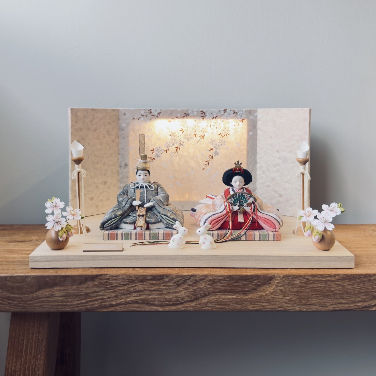 rico-粋-きさき 木目込み親王飾り雛人形 木台 しだれ桜屏風 | 飾り台の