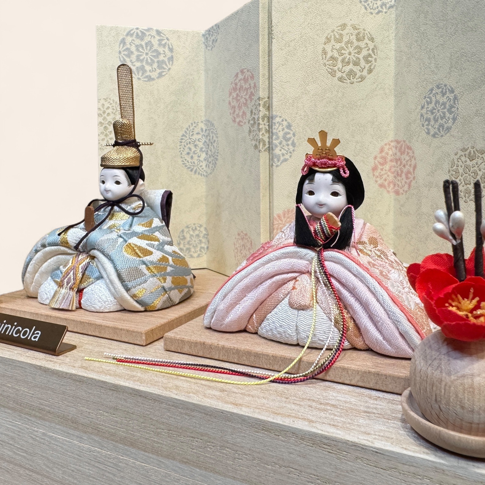 rico茉誉（まほろ）木目込み親王飾り雛人形 みにまる桐箱収納台 花紋