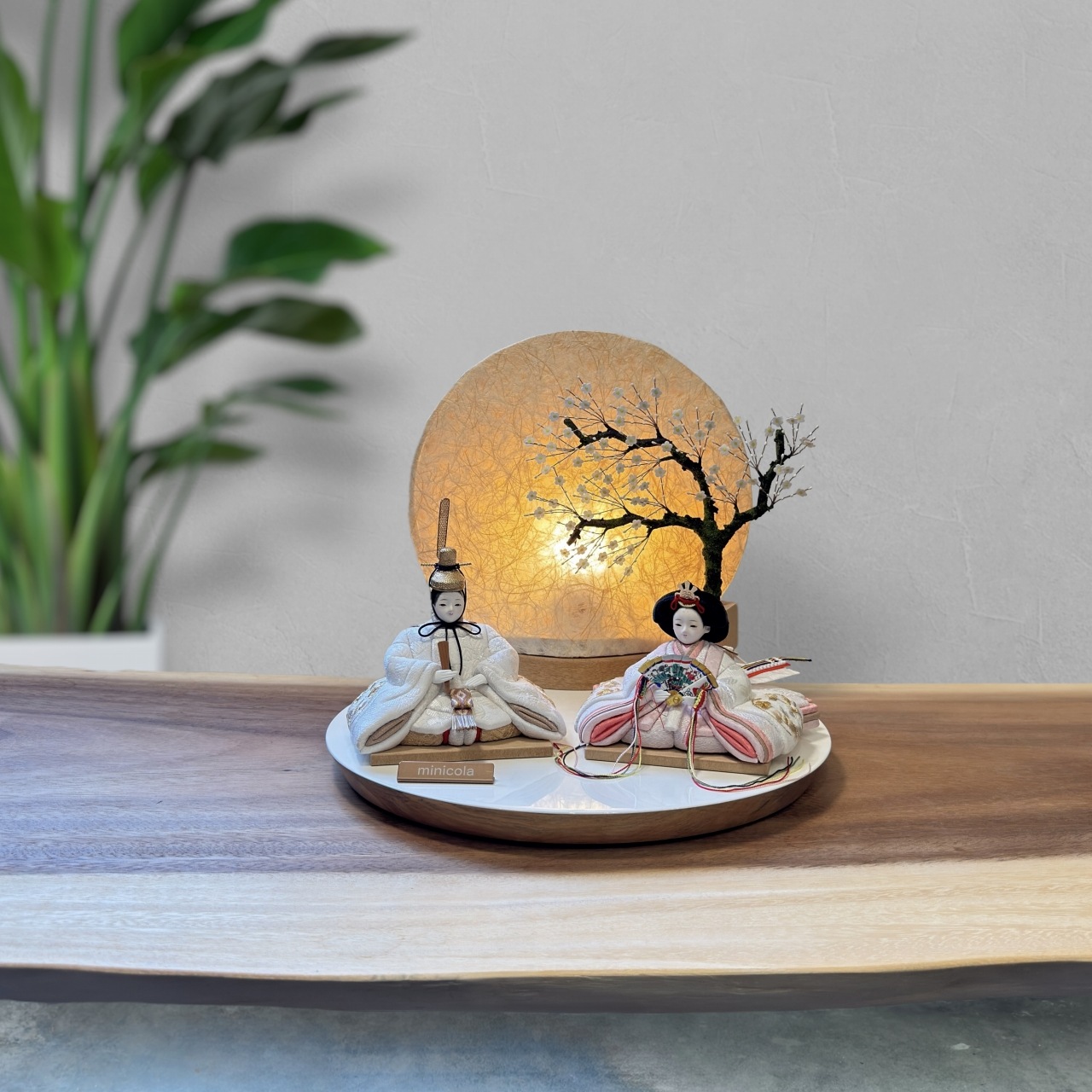 rico-粋-さくら 木目込み親王飾り雛人形 白丸木台 雪花丸型照明 | 飾り
