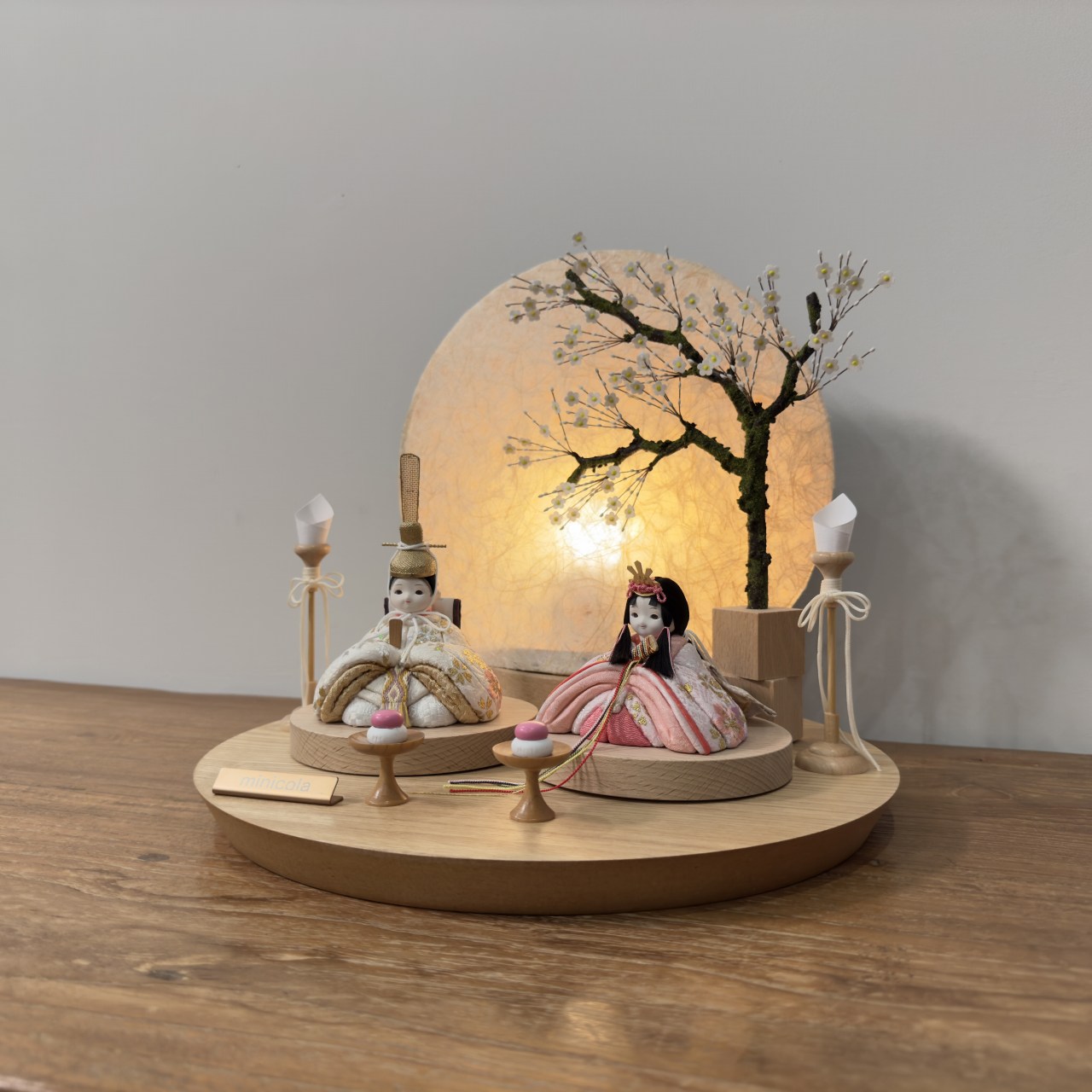 rico美優（みゆ）木目込み親王飾り雛人形 丸木台 雪花丸型照明 | 飾り