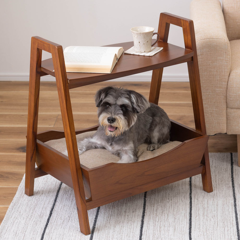ペットとお部屋でくつろぐためのペットサイドテーブル