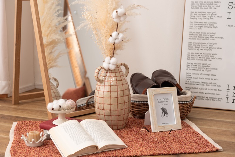 北欧感じる温かいぽってりフラワーベース/取っ手付き【２９センチ】