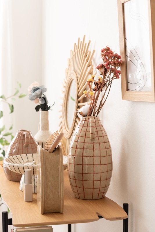 北欧感じる温かいぽってりフラワーベース/取っ手付き【２９センチ】