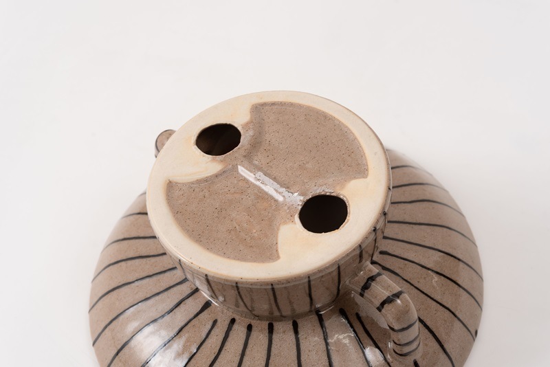 【送料無料】落ち着いた色味が美しいトレイベース/２６㎝