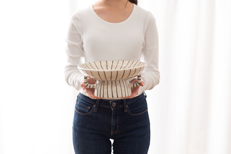 【送料無料】落ち着いた色味が美しいトレイベース/２６㎝