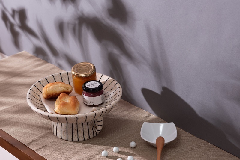 【送料無料】落ち着いた色味が美しいトレイベース/２６㎝