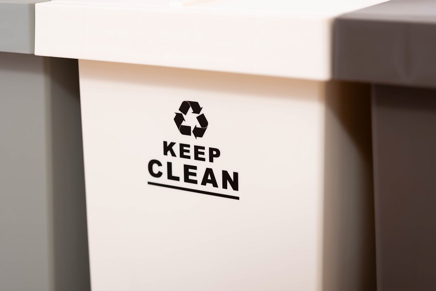 【送料無料】バタフライオープンダストボックス　３２L コンパクトゴミ箱　【ホワイト】