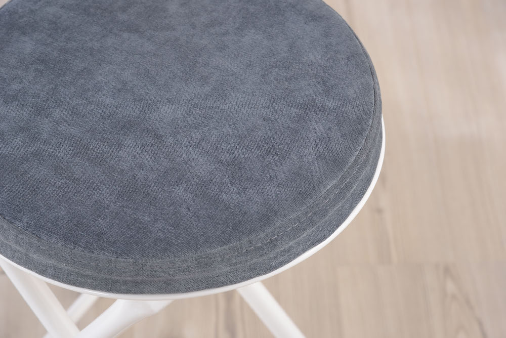 カラフルな折りたたみ「ロンダチェア」おしゃれな北欧カラーの折り畳みチェア