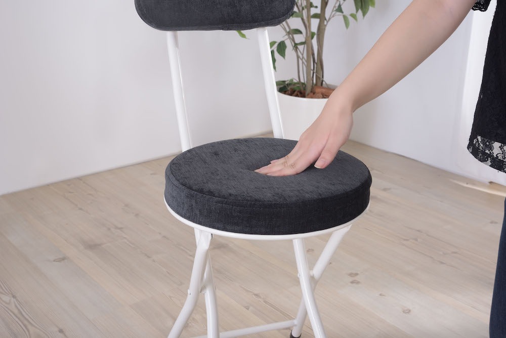 カラフルな折りたたみ「ロンダチェア」おしゃれな北欧カラーの折り畳みチェア