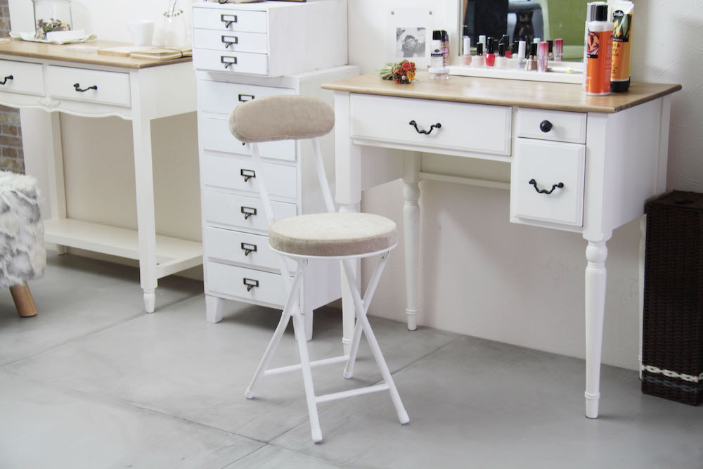 カラフルな折りたたみ「ロンダチェア」おしゃれな北欧カラーの折り畳みチェア