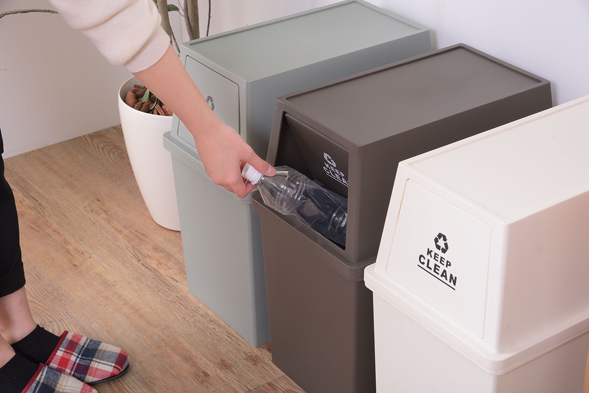 重ねて置ける！シンプルなデザインのダストボックス♪スタッキングペール30L スリム