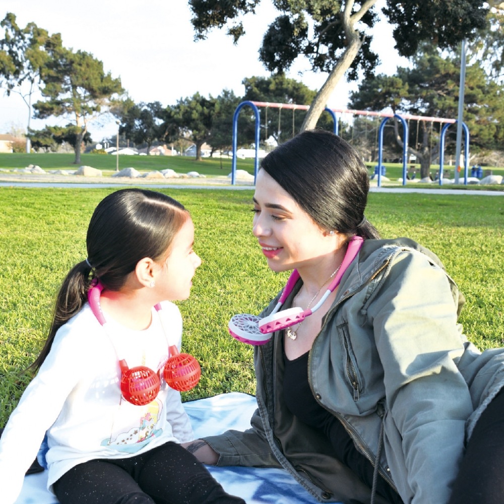 親子ペアのおしゃれな携帯用扇風機　SPICE OF LIFE ダブルファン ハンズフリー ファミリーセット アクア