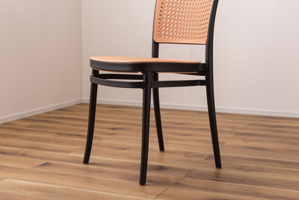 ラタン調のデザイン『グレイスチェア』スタッキング可能で重ねて収納できる軽量チェア [まとめ買いで最大10%OFF対象商品]送料無料