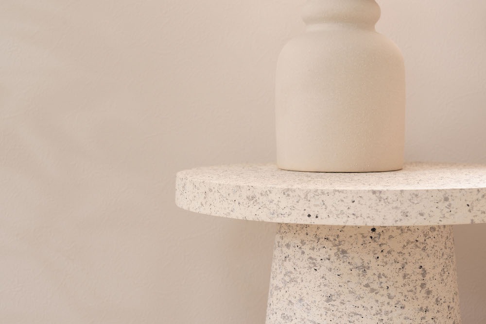 待望の再入荷！！！テラゾー柄サイドテーブル「marble-マーブル-」　ベッドサイド・リビングに。韓国インテリア石のテーブル