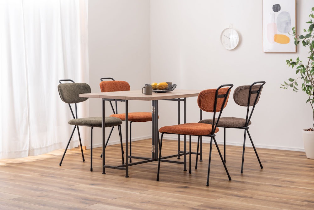 温かみのある３カラー「across chair」　背面クロスのシンプルなインダストリアルチェア